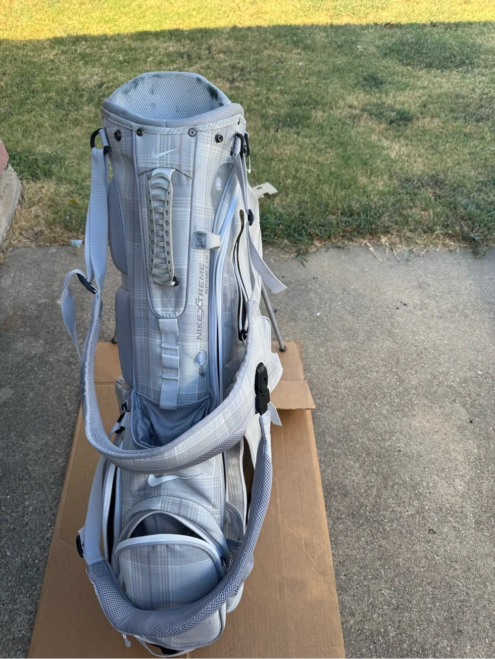 Nike Light Gray Plaid Men’s Golf Stand Bag